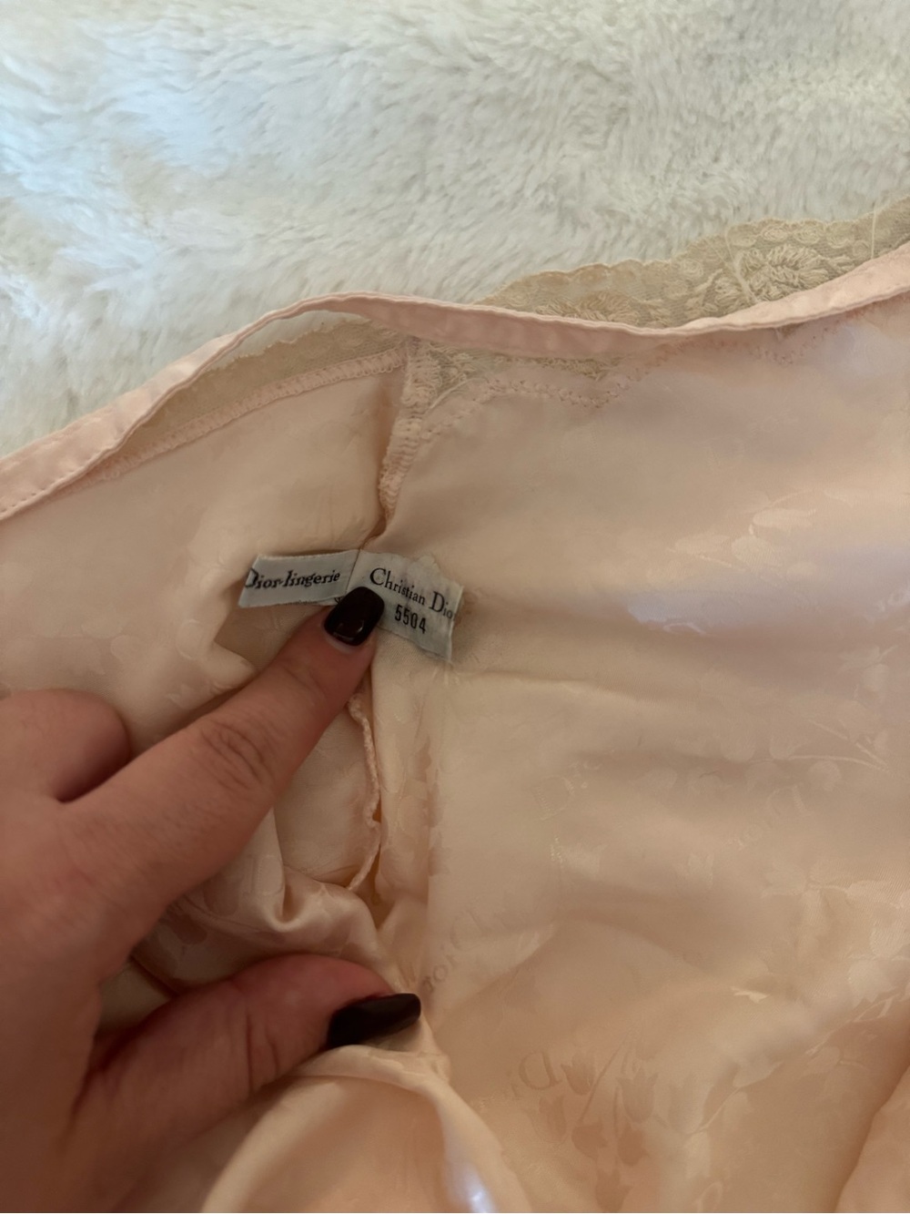 VERY RARE Dior Satin Lace tank in Light Pink with Cream Lace logo embellished - Picture 4 of 9